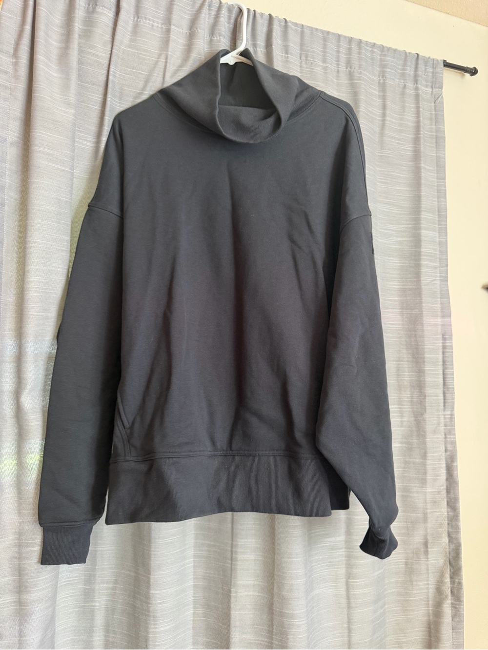 NWT ALO Yoga Men's Dark Gray Hazy Mock Neck Sweatshirt